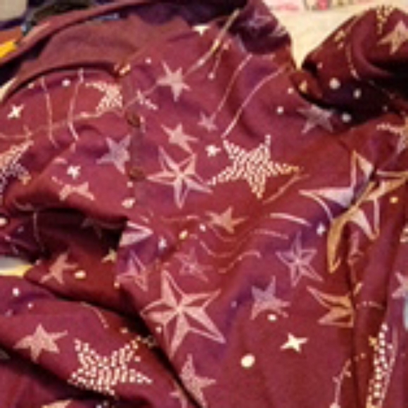 Size medium brand new night shirt - Picture 2 of 4